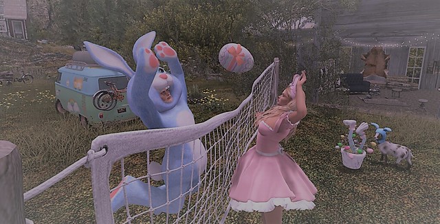 Volley-Pinata with Easter egg.....