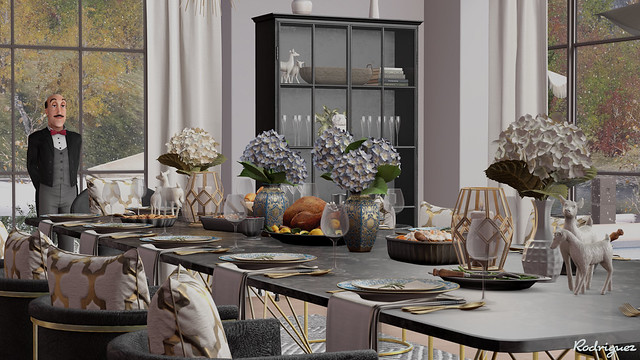 Thanksgiving Dinner Table